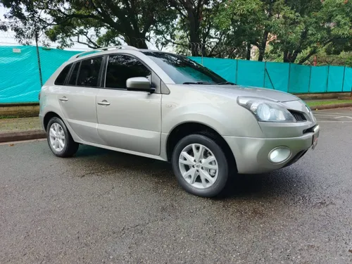 Renault Koleos 4x4 DYNAMIQUE PLUS CAJA SEXTA MECÁNICA REFULL DVD