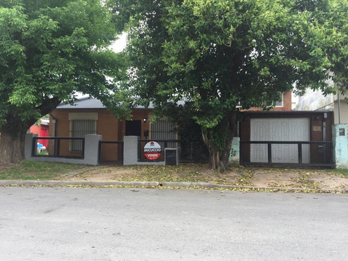 Imagen 1 de 28 de Casa En Venta, Gral. Lemos 72, Belén De Escobar