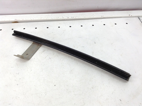 Guia De Vidrio Delantero Derecho Ranger Cabina 1/2 Mod 01-04 (Usado)