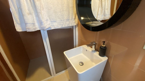 Casa En Venta En Echegaray, Remodelada.