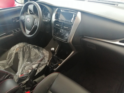 Toyota Yaris Sport Modelo 2021 Mecánico