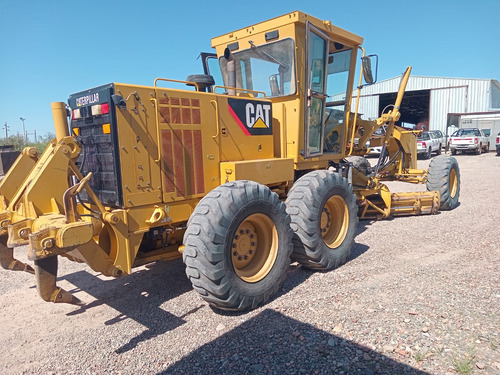 Motoniveladora Caterpillar 140k