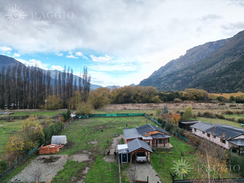 Casa De Cinco Ambientes En Terreno De 2500 M2 (so-32)