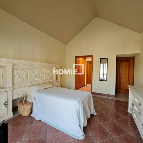 Hermosa Casa Céntrica En Zona Dorada De Cuernavaca Morelos. Vista Hermosa., 89557