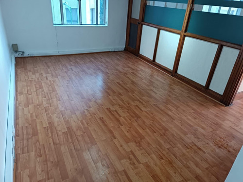 Arriendo Excelente Oficina 50 M2 En Compañía Con Teatinos