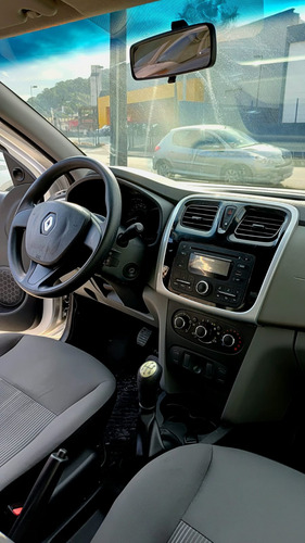 Renault Logan 1.6 Expression Hi-power 4p