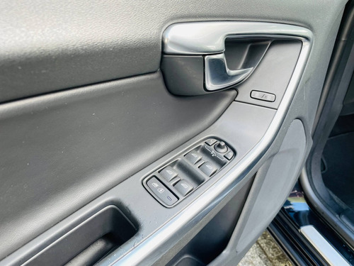 Imagem 12 de 13 de Volvo S60 2.0 T5 R Design 16v Turbo Gasolina 4p Automático