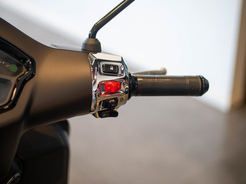 Vespa Gts 300 Hpe Super Sport Negra Mate Abs Led Motoplex