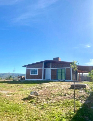 Casa En Tanti - Villa Flor Serrana En Venta 