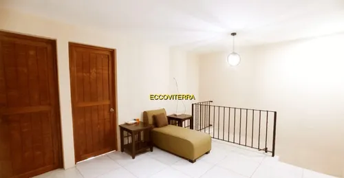 Vendo Moderno Apartamento, Dos Niveles, Dos Amplios Dormitorios, Incluye Area Para Jardin