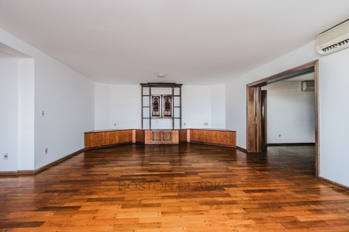 Imagen 20 de 30 de Apartamento En Alquiler Rambla De Punta Carretas: 4 Dormitorios + Serv Y 2gge