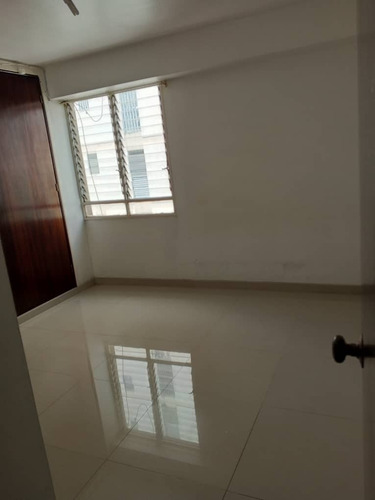 Imagen 9 de 13 de Apartamento En Montalban I