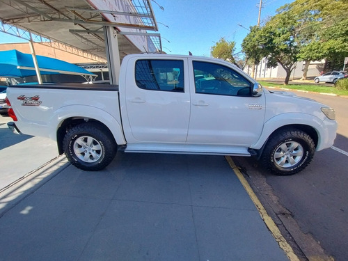 Toyota Hilux CD SRV D4-D 4x4 3.0 TDI Diesel Aut