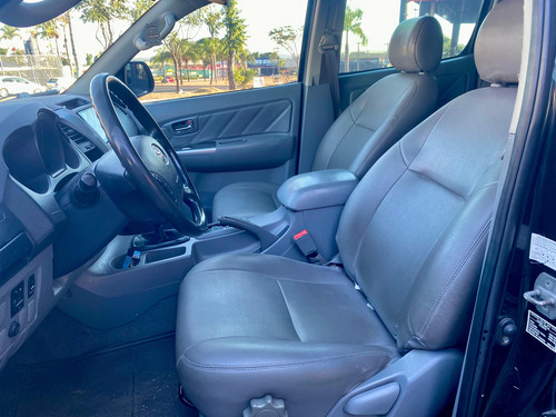 Toyota Picape Cabine Dupla Hilux SRV 4x4 3.0 (cab. dupla)