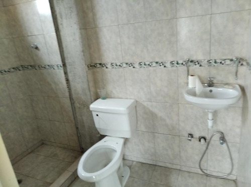 Imagen 5 de 11 de Vendo Práctico Edificio Residencial Con Un Local Comercial A Estrenar, Urb. Coromoto, Maracay.