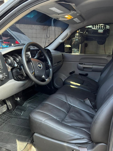 Imagen 5 de 10 de Chevrolet Silverado