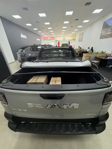 RAM 700 1.4 Slt