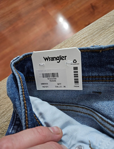 Pantalon Wrangler Texas 821-36x32 Authentic Straight