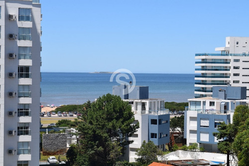 Apartamento En Venta - Brava- Ref: 3982