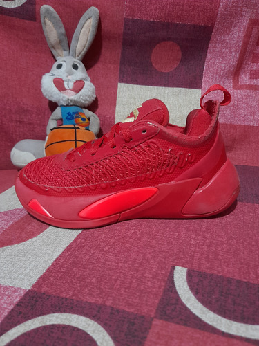 Jordan Luka 1 University Red Talla 2.5 Mx 22.5 Cm (Usado)