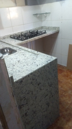 Imagem 2 de 3 de Cozinha De Granito Branco Dallas