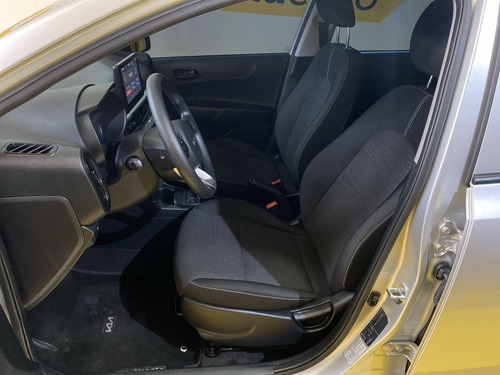 Imagen 14 de 25 de Kia Picanto 1.0