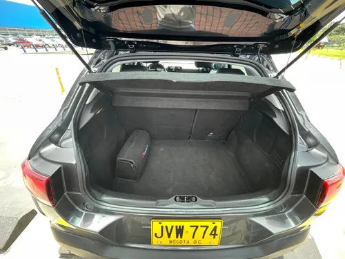 Citroën C4 Cactus 1.6 Shine Turbo Aut