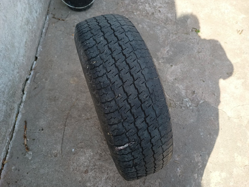 Cubierta Pirelli City Net- 225/70/15 C Muy Buen Estado