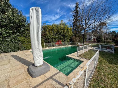 Casa En Venta En Larena Country Club, Pilar, G.b.a. Zona Norte