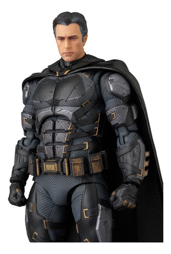 Mafex Batman Tactical Suit (zack Snyder's Justice Pre-order