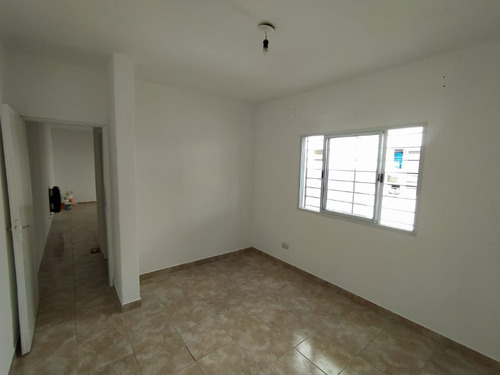 Departamento En Alquiler En Victoria