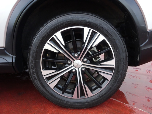 Imagen 12 de 15 de Mitsubishi Eclipse Cross 2019 1.5l Glx Red Diamond