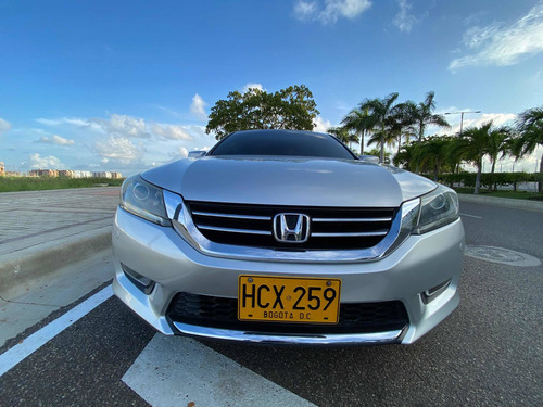 Imagen 8 de 16 de Honda Accord 2013 3.5 Ex V6