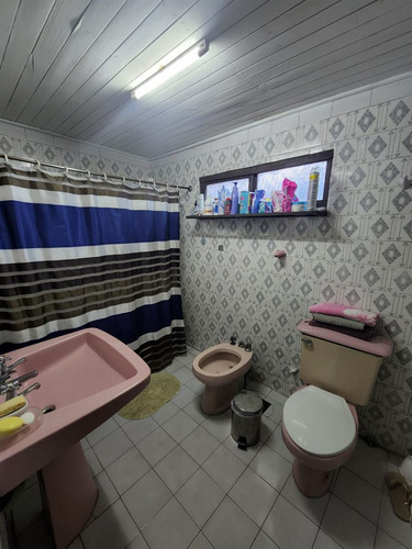 Casa En Venta De 4 Dorm. En Talca