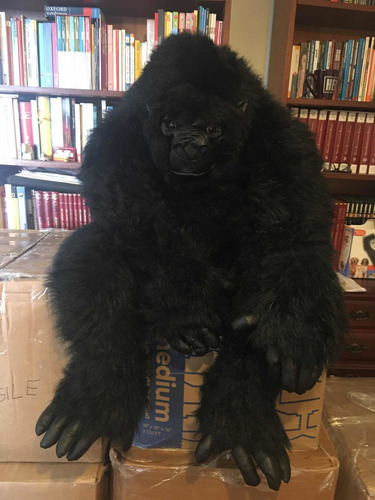 Peluche King Kong De 1:10 Mts Negro Disney  Mighty Joe Young