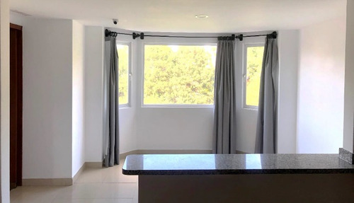 Imagen 9 de 14 de Departamento De Lujo Lomas Country
