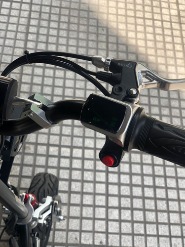 Imagen 6 de 16 de Monopatín Velocífero Sunra Batería Litio Con Asiento 0km