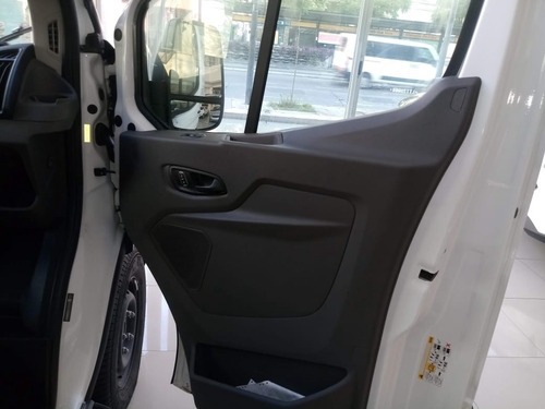 Imagen 7 de 17 de Ford Transit Mediano Techo Normal