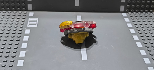Beyblade Burst Spryzen S2 Knuckle Unite (Usado)