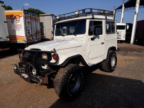 Imagem 2 de 15 de Jeep Toyota Toyota Bandeirante