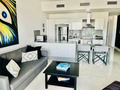 En Alquiler Apartamento De 1 Habitacion En Juan Dolio Amueblado Piso 18 Vista Al Mar
