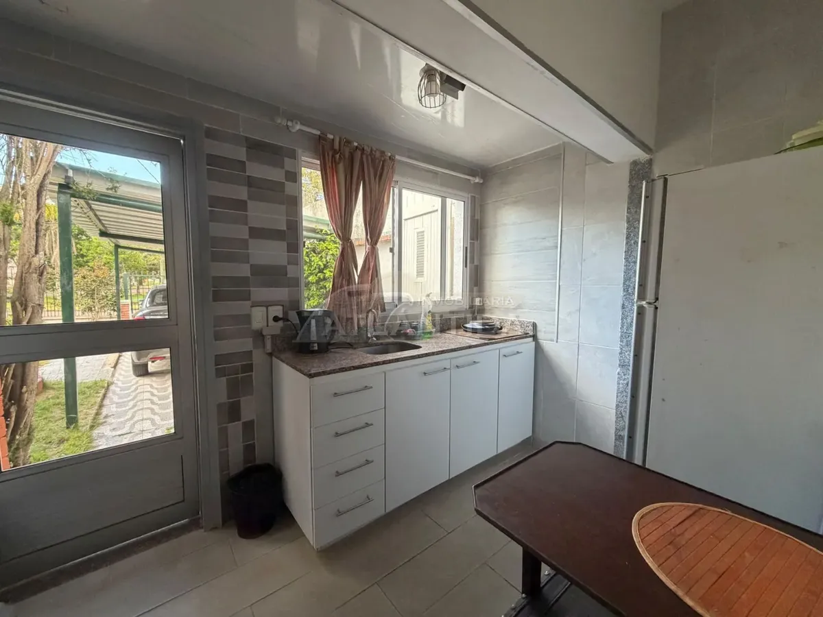 Casa Amueblada De 1 Dormitorio En Alquiler Anual En Atlántida. Inm Atlántida · Foto 2
