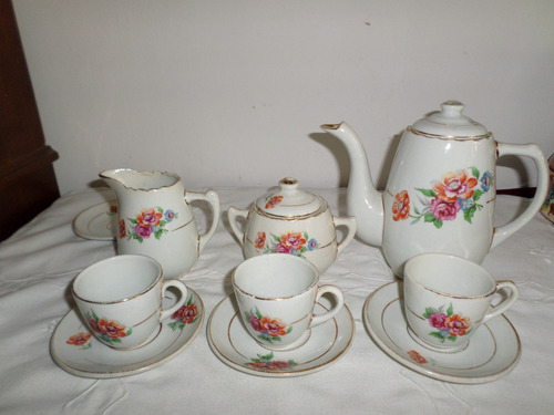 Antiguo Juego De Cafe De Porcelana Incompleto Detalles