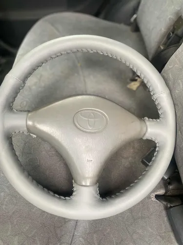 Volante Toyota Yaris Año 2.000 (Usado)
