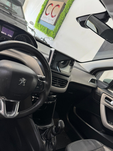 Peugeot 208 1.6 Feline