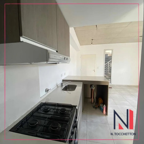 Imagen 3 de 10 de Departamento En Venta En Castelar