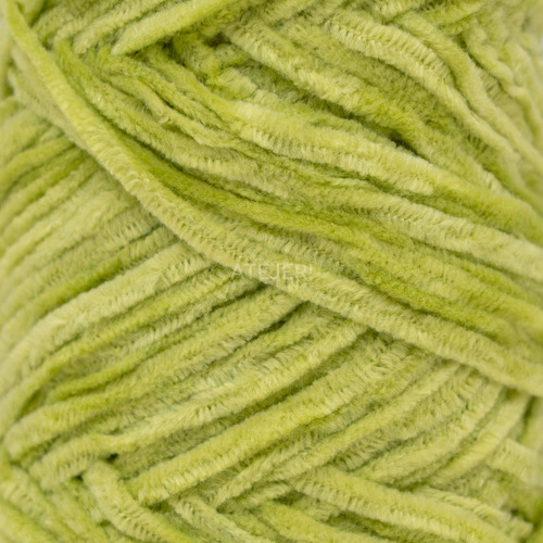 Imagen 3 de 6 de Lanas Chenille Plush Finito Ovillo X 100 Gramos