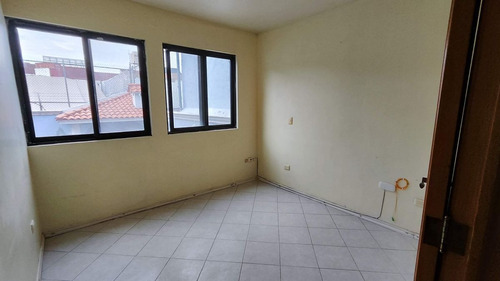 Imagen 11 de 30 de Casa En Venta En Jardines De La Concepción