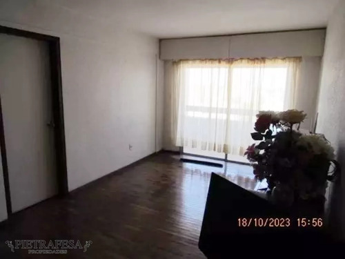 Apartamento En Venta, 2 Dormitorios, 1 Baño Y Balcón-av. Italia-parque Batlle