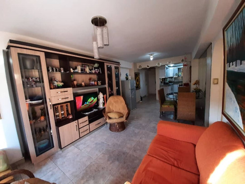 Macaracuay Apartamento En Venta Precio Ref. 85.000 Neg Cocina Actualizada